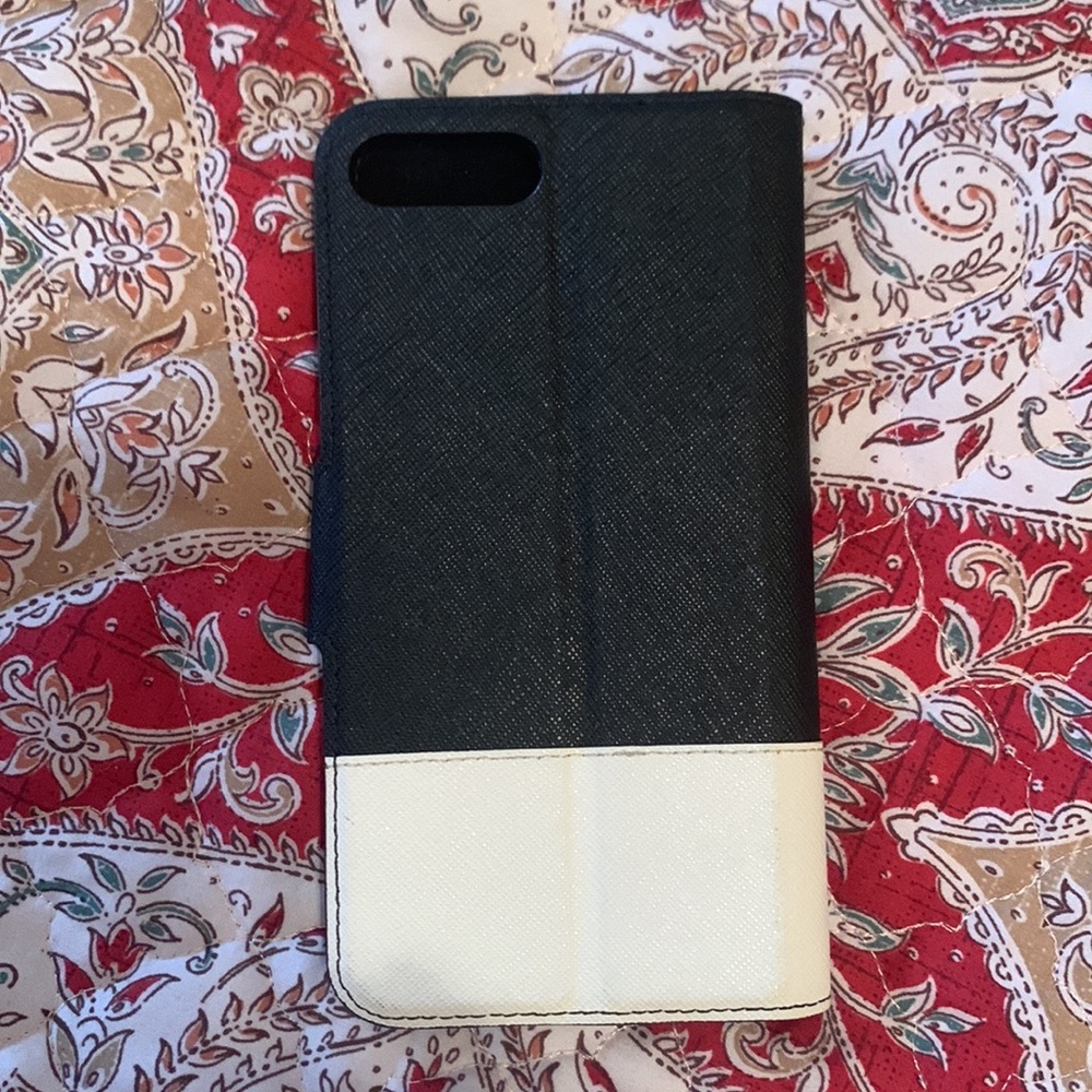 Phone case - Picture 3 of 4